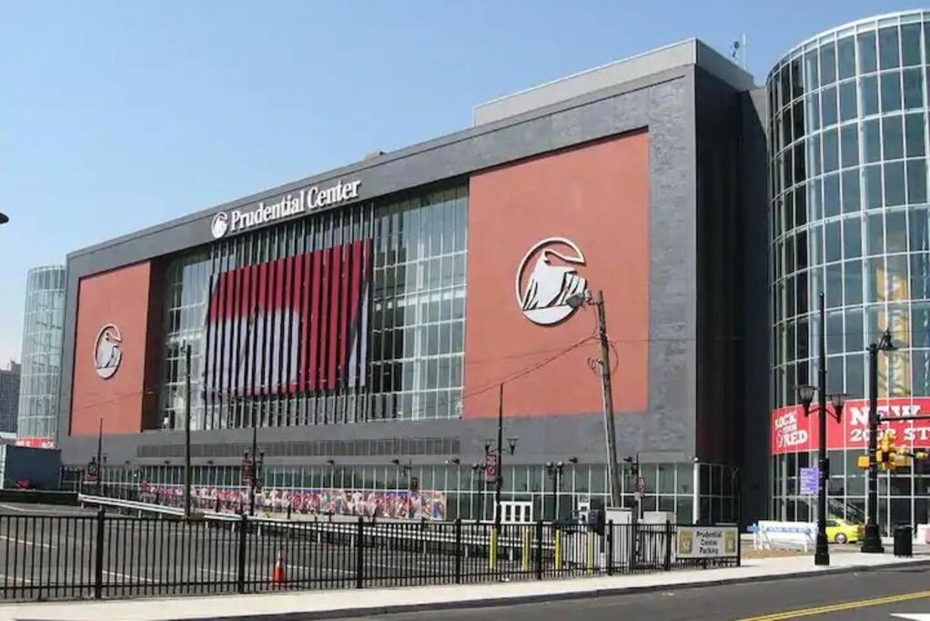 Act Now 40 Off! Stop Browsing Book 4Queen Bds Newark Exterior foto